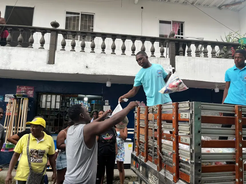 Jornada de entrega de mercados del Banco de Alimentos del Chocó a familias afectadas por el sismo